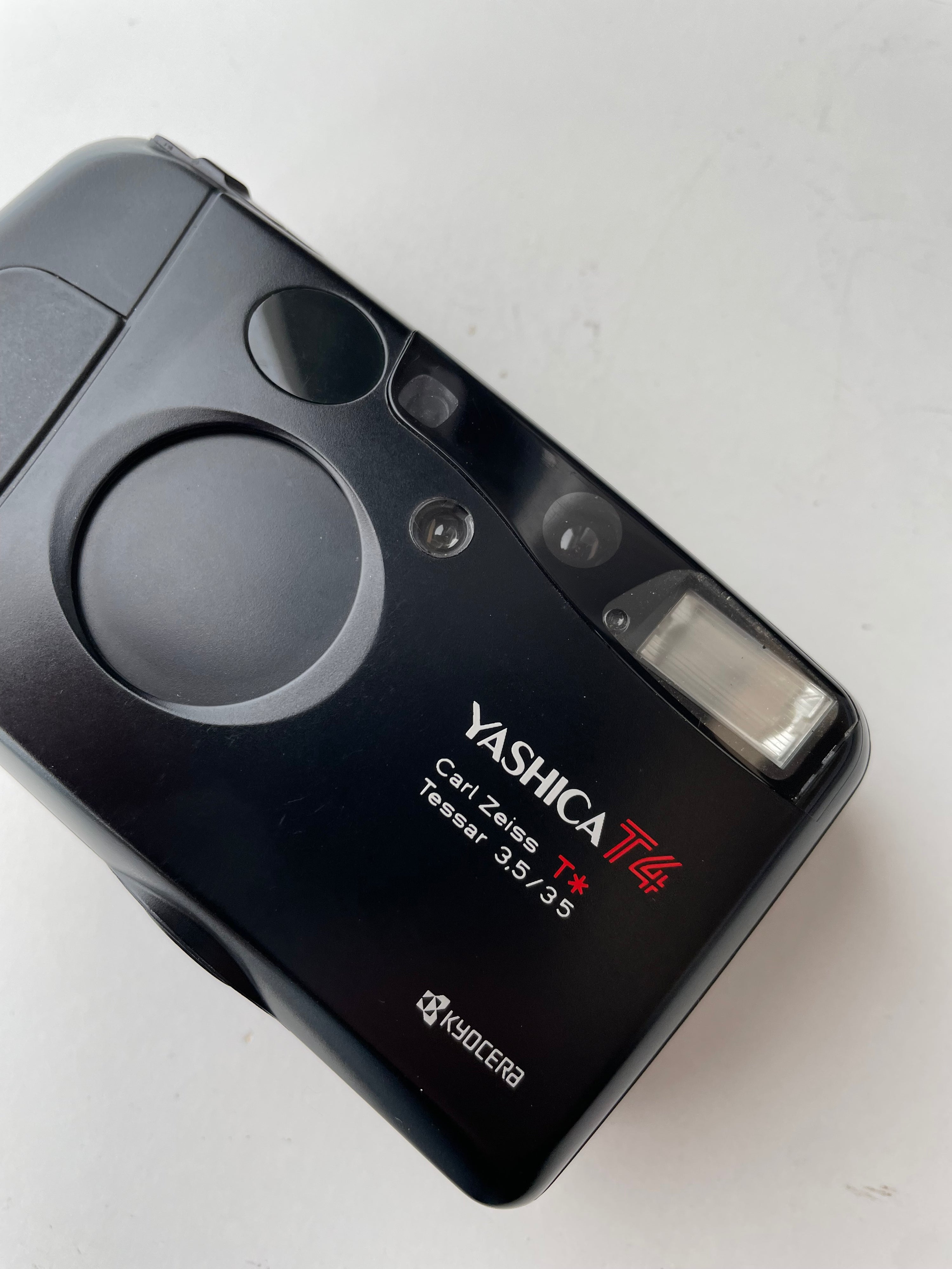 Yashica T4