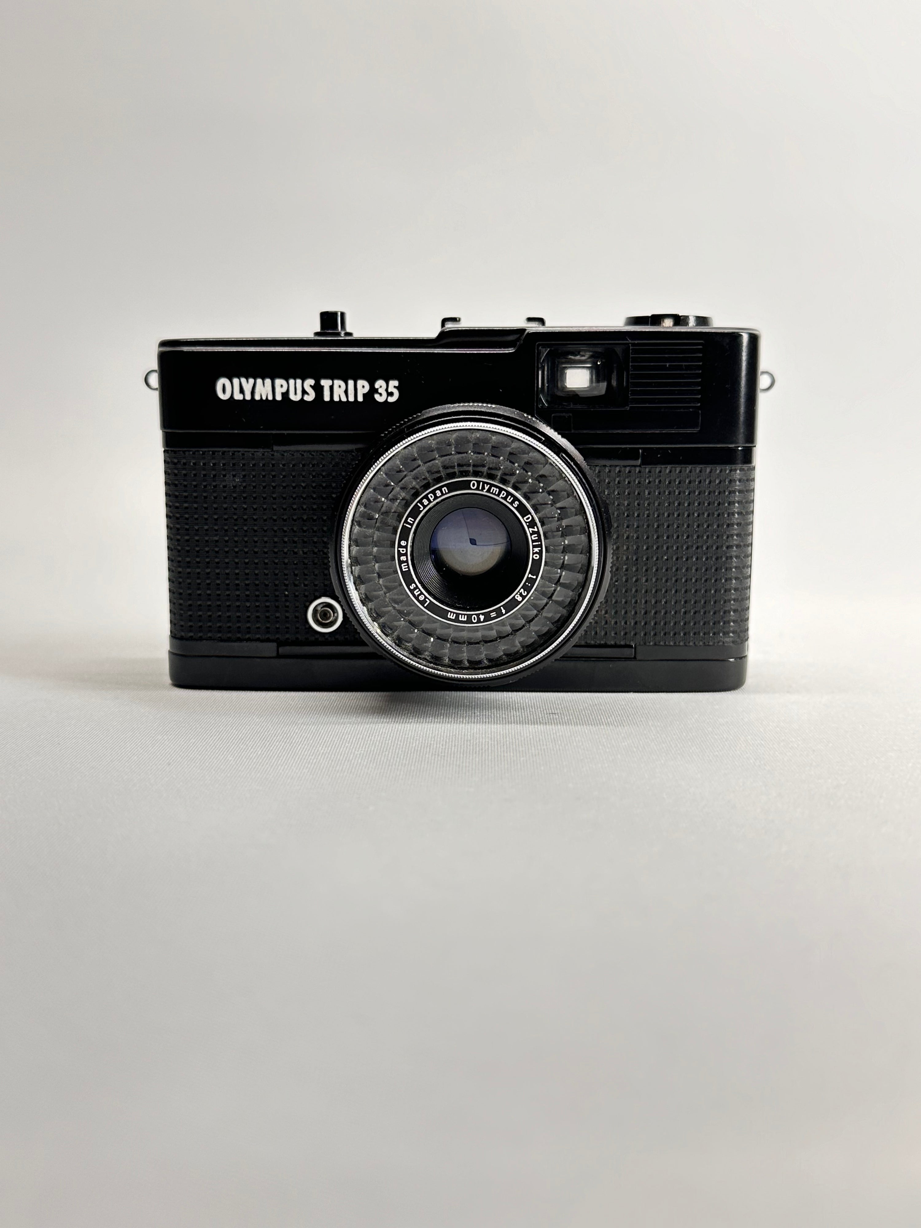 Olympus Trip Black