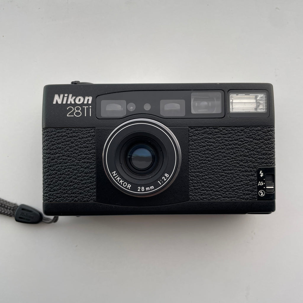 Iconic Nikon 28Ti Black