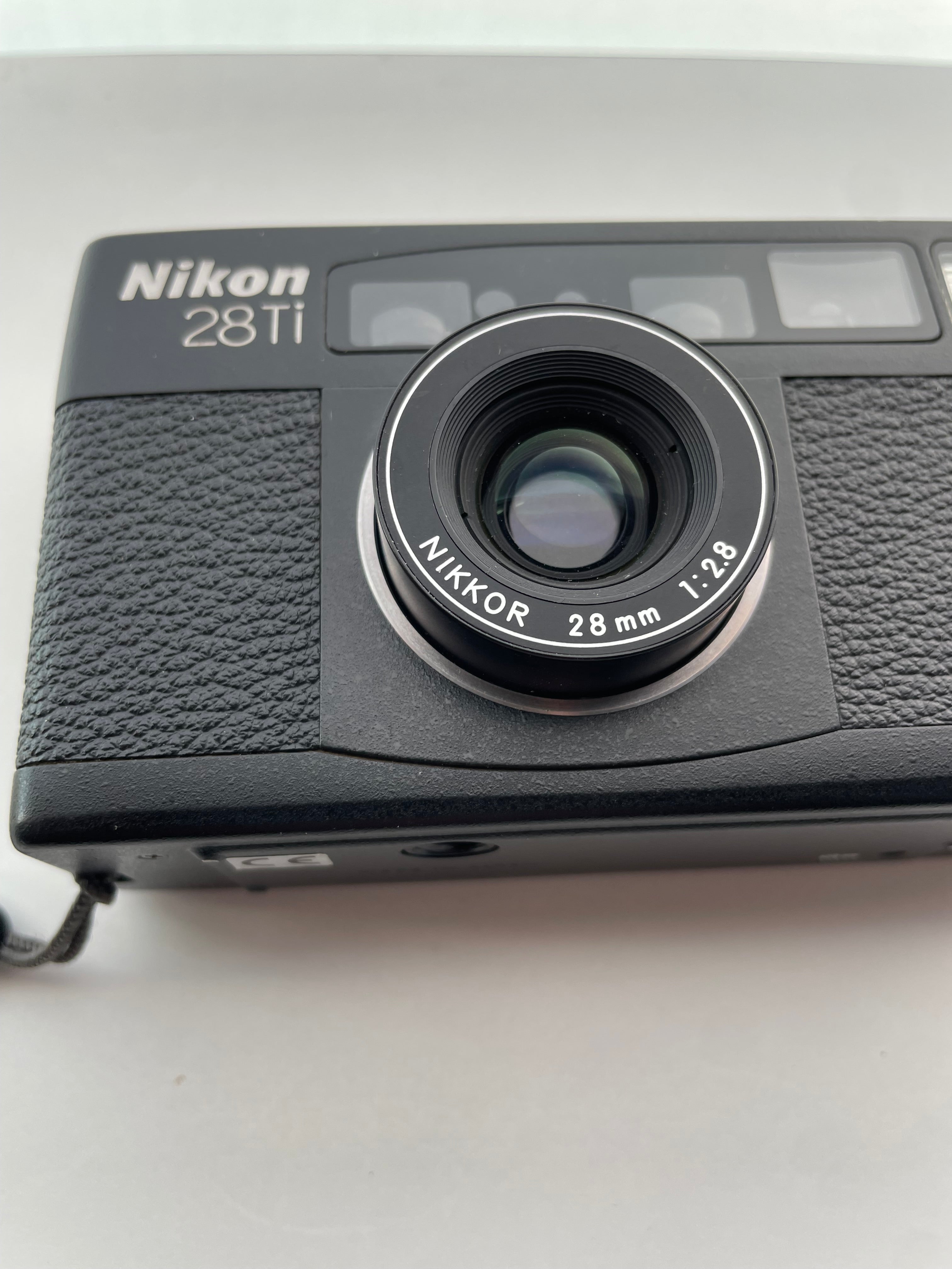 Iconic Nikon 28Ti Black