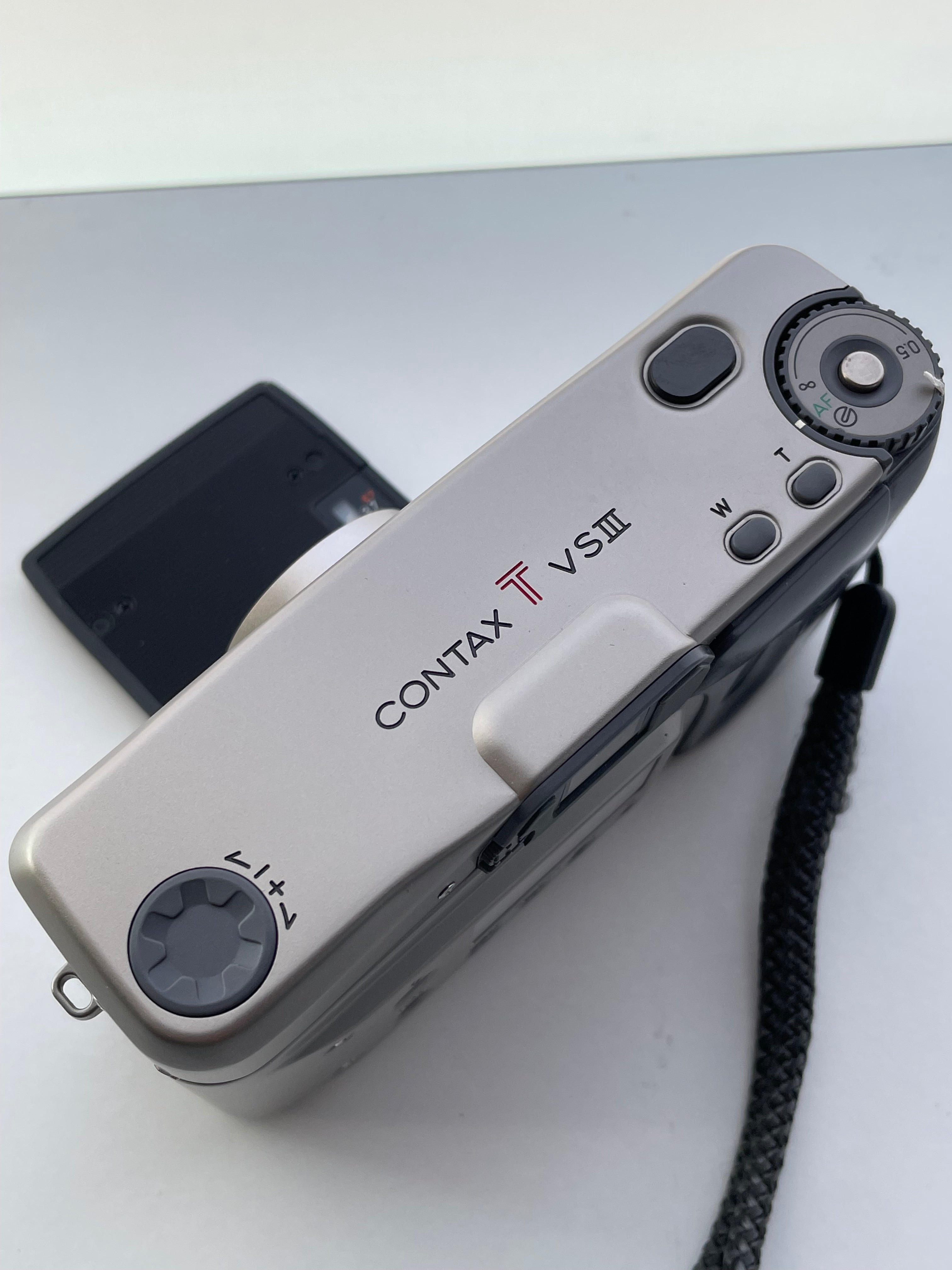 Contax TVS III with Carl Zeiss T* Sonnar 30-60mm