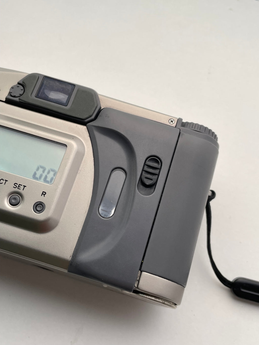 Contax TVS III with Carl Zeiss T* Sonnar 30-60mm