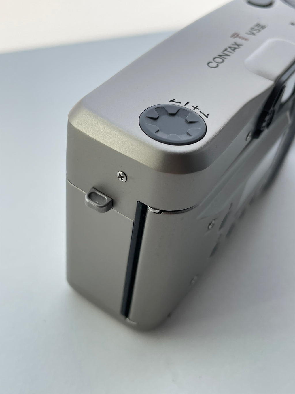 Contax TVS III with Carl Zeiss T* Sonnar 30-60mm