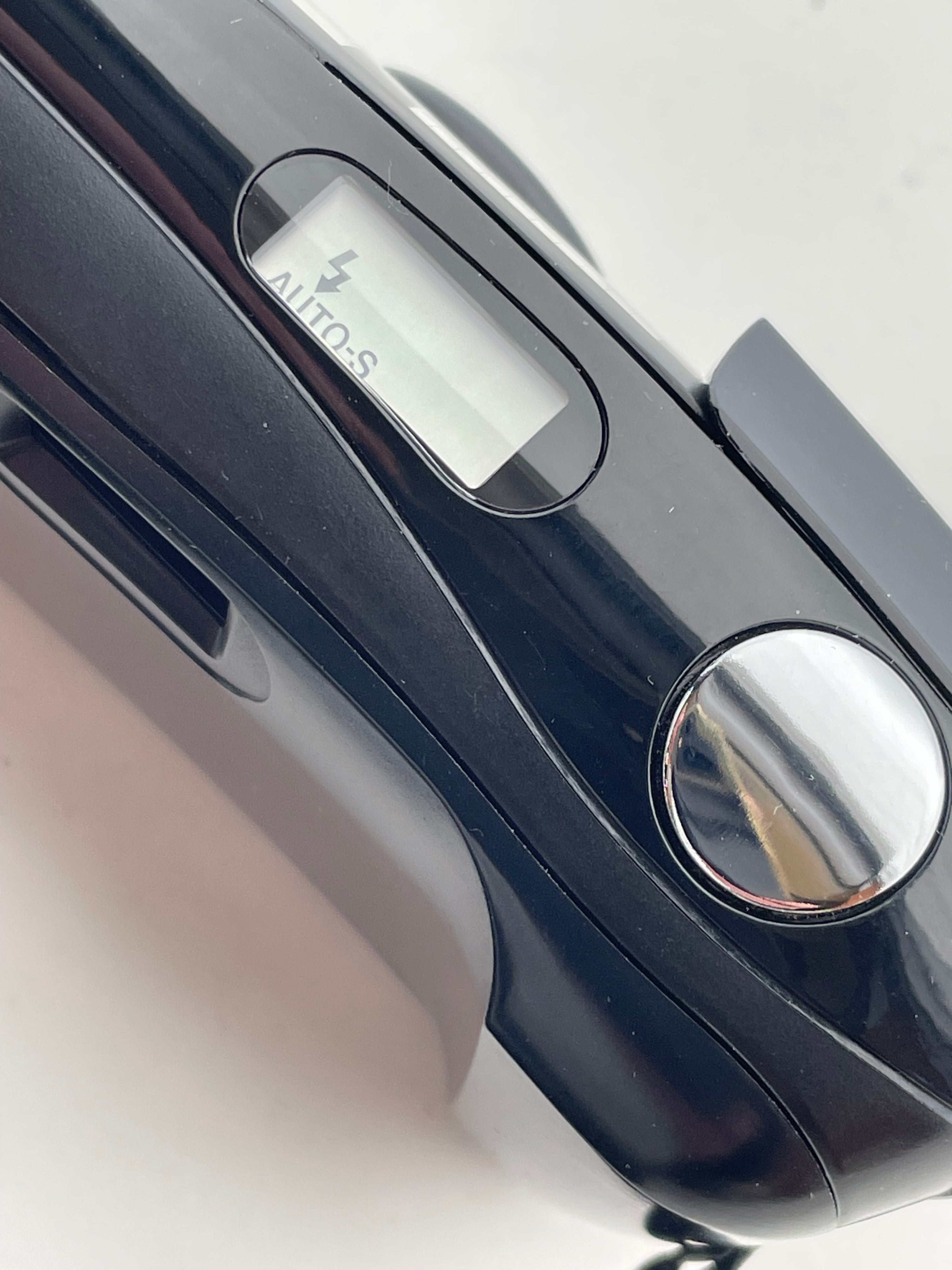 Olympus MJU I and case, mint