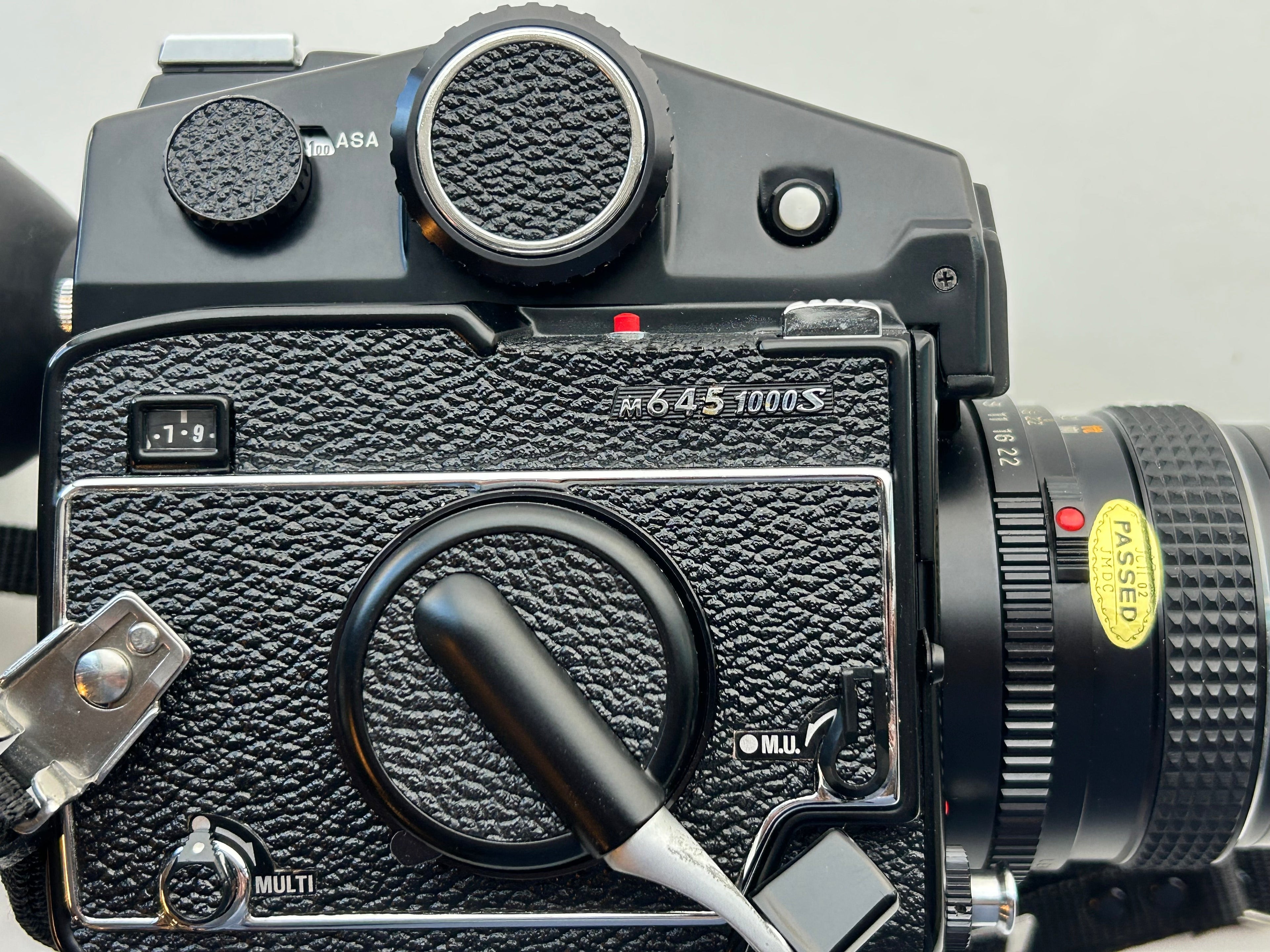 Mamiya 645 1000S camera kit