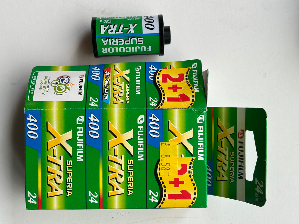 Fujifilm Superia X-tra 400 expired 2007