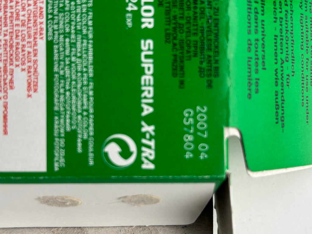 Fujifilm Superia X-tra 400 expired 2007