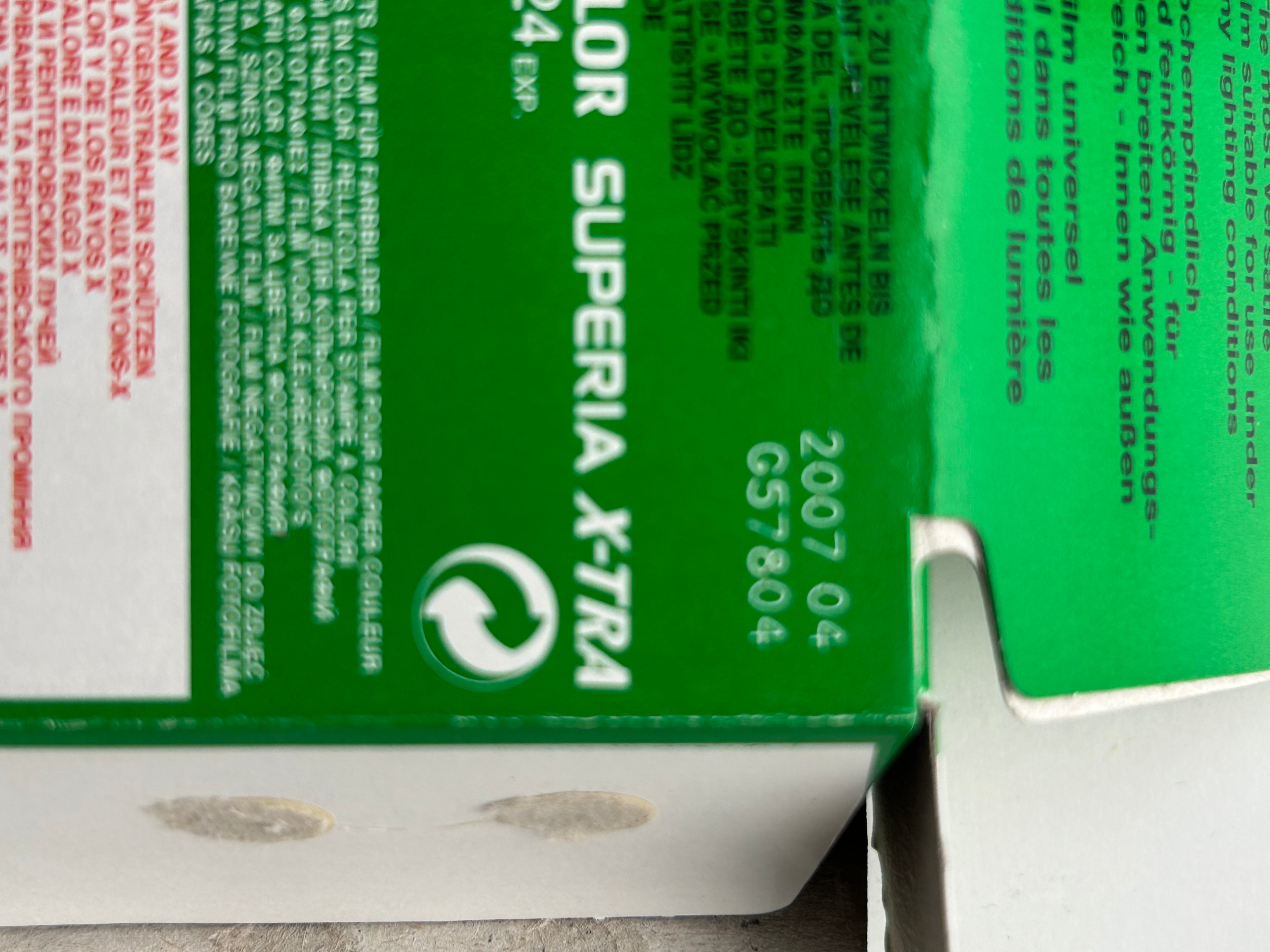 Fujifilm Superia X-tra 400 expired 2007