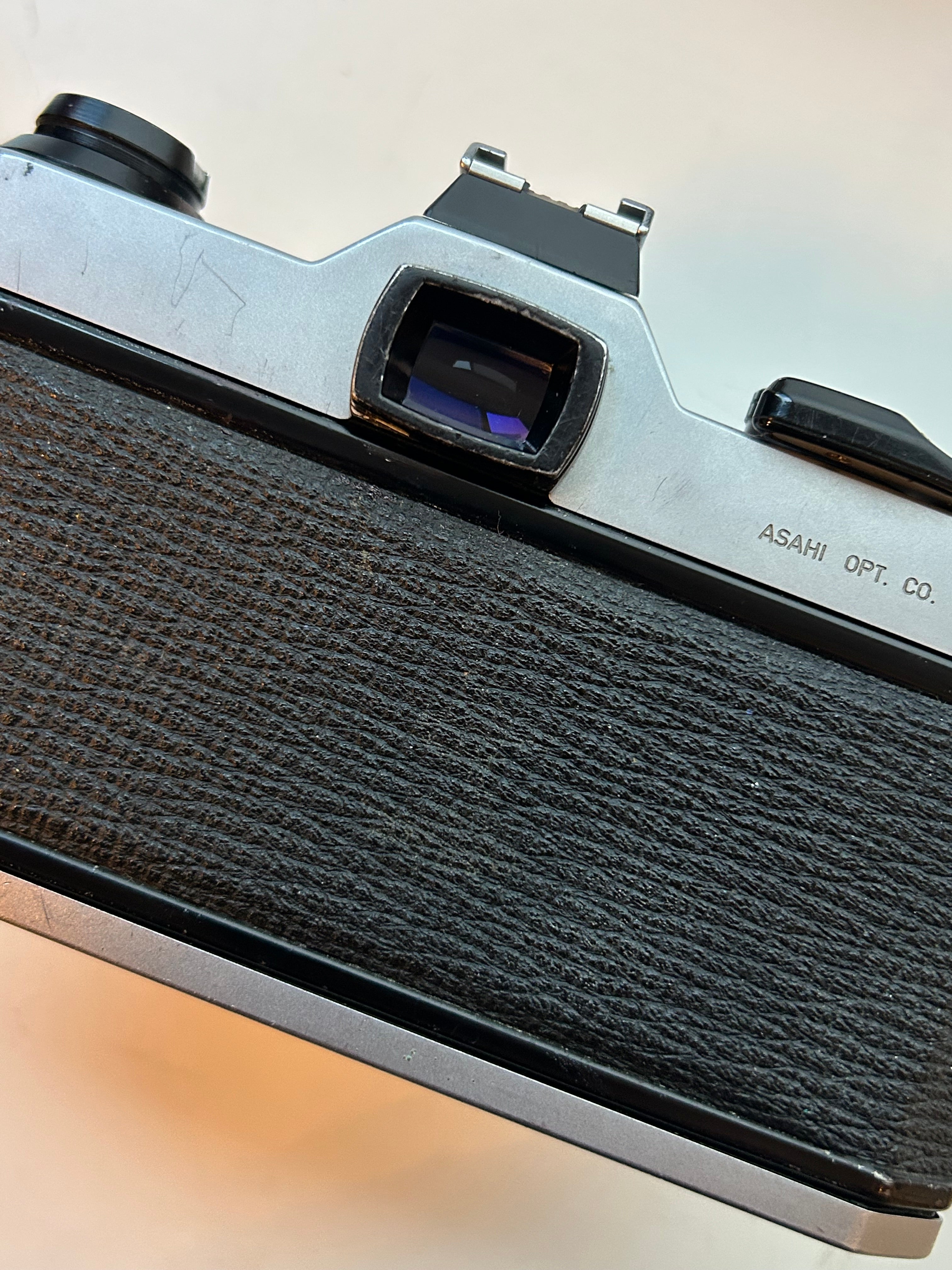 Pentax K1000 + SMC 50/2 lens